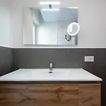 アパート Modern Red Flat In ヴェローナ