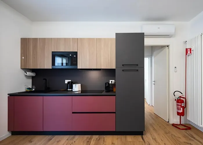 Lejlighed Modern Red Flat In *