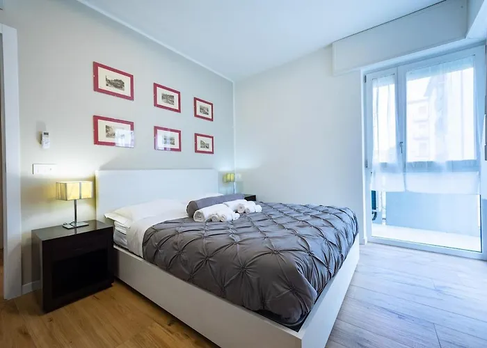 Modern Red Flat In *