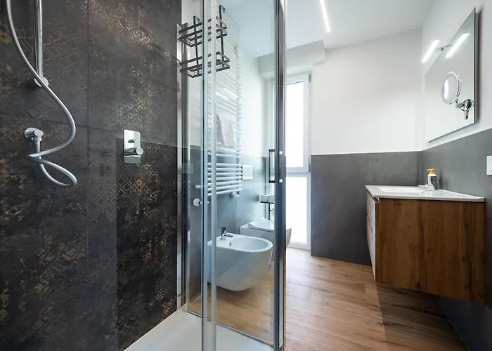 Modern Red Flat In * Verona