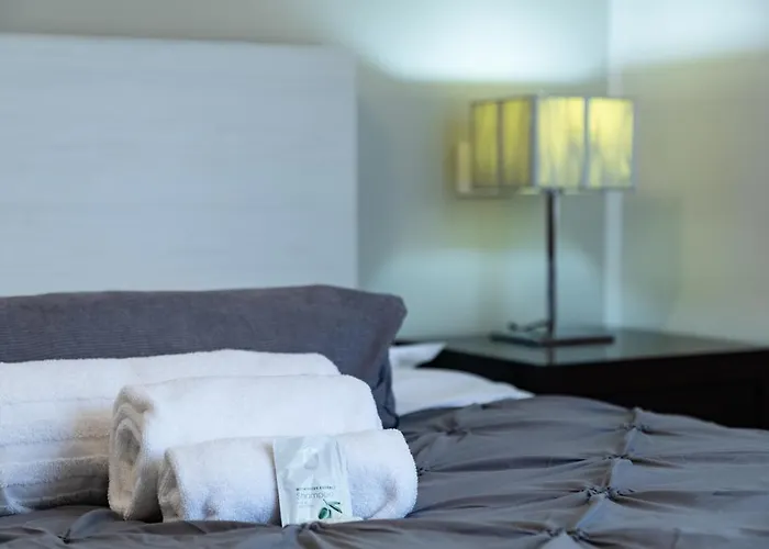 Modern Red Flat In *