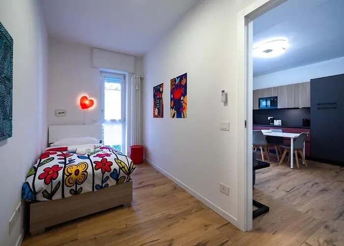 Modern Red Flat In * Verona