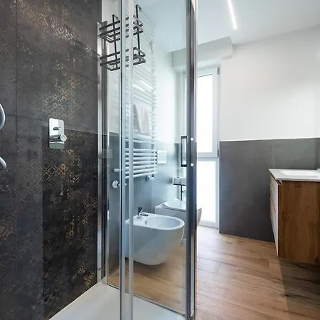 Modern Red Flat In * Verona